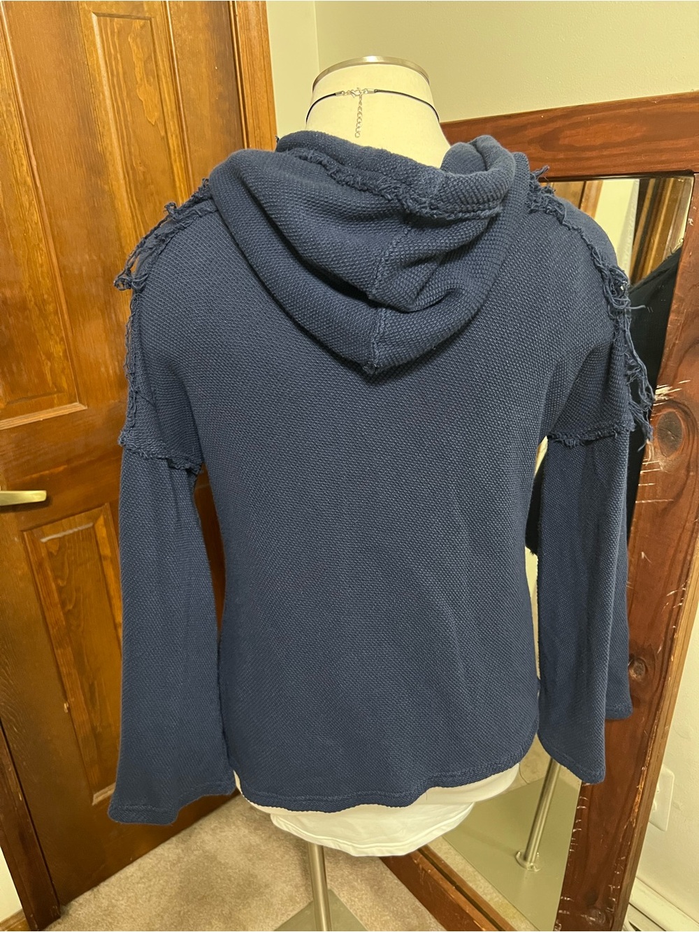 The Black Dog Brand L Navy Blue Distressed Hooded Sweater Oversized Boho Casual - Picture 6 of 9